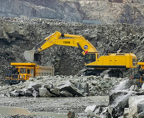 Quais são os componentes principais de uma escavadeira de mineração de grande porte?
