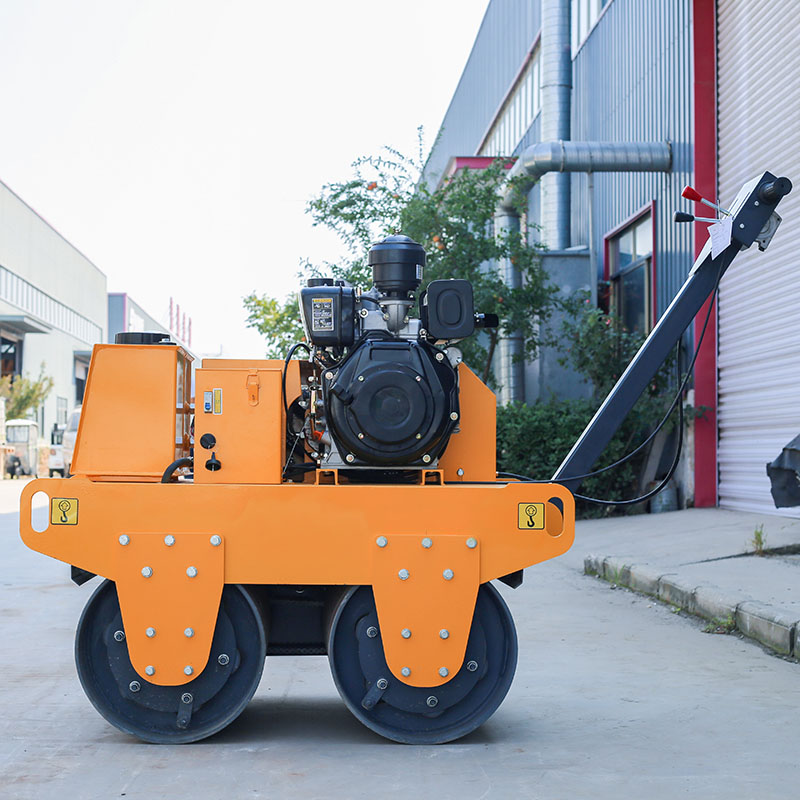 Rolo compactador de tambor duplo de 600 kg com motor a diesel de partida elétrica