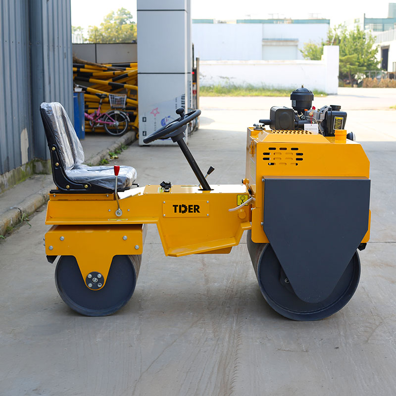 Rolos compactadores de tambor duplo de 750 kg à venda